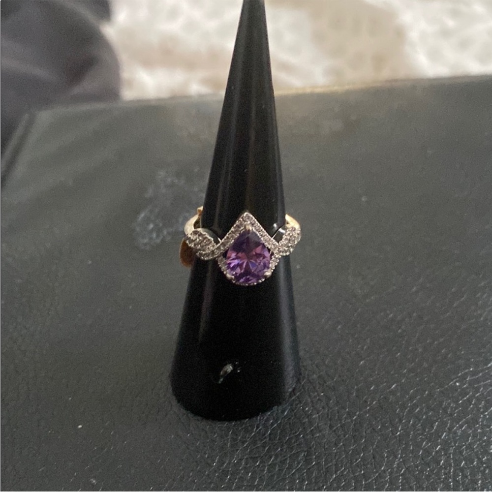Elegant 1ct amethyst pear shaped with Swarovski crystals size 5.5